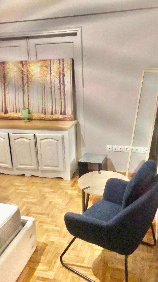 Economy Shared Apartment B In Central Αθήνα Εξωτερικό φωτογραφία